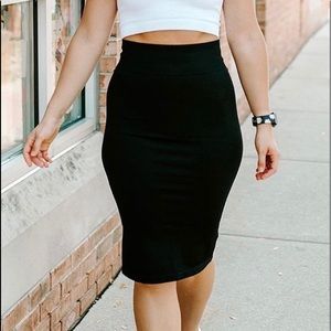 Balance Athletica linear midi skirt